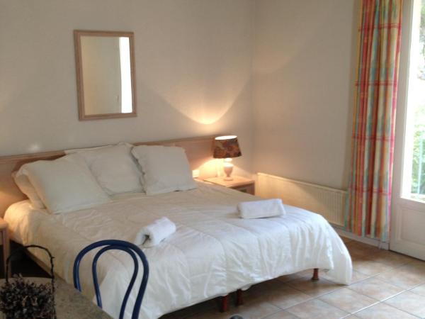 Hôtel De La Mer : photo 2 de la chambre studio (3 adultes)