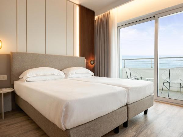 Adriatic Palace Hotel : photo 3 de la chambre chambre double ou lits jumeaux - vue sur mer
