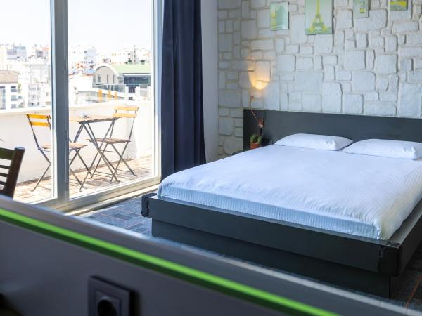 Mene City Hotel : photo 10 de la chambre chambre sur le toit - vue sur mer