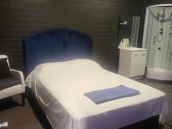 Merrifield Group Stay : photo 4 de la chambre appartement avec douche