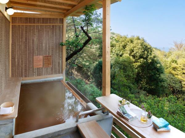 Arima Onsen Motoyu Ryuusenkaku : photo 5 de la chambre japanese style family suite 78sqm with open-air bath - non smoking