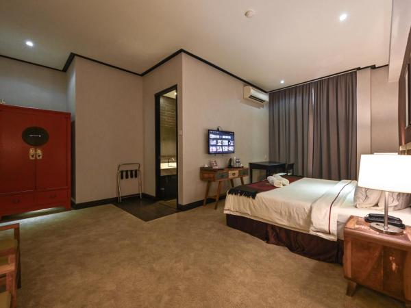 1825 Gallery Hotel : photo 2 de la chambre chambre lit king-size deluxe