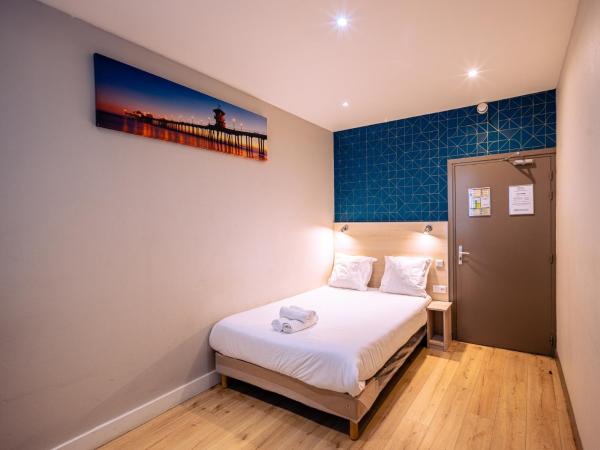 Hotel Aix Europe : photo 1 de la chambre chambre double accessible aux personnes à mobilité réduite