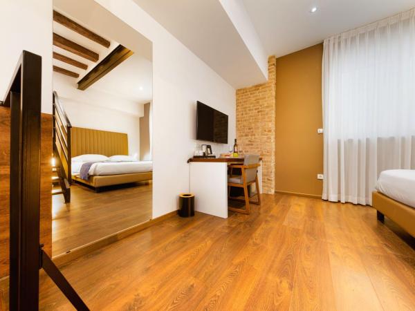 Azur Palace Luxury Rooms : photo 5 de la chambre chambre quadruple deluxe