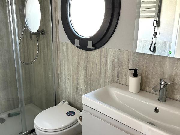 La Mare Resort : photo 5 de la chambre appartement - vue sur lac