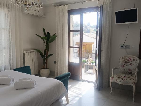 Suite Comares : photo 2 de la chambre chambre double deluxe avec balcon