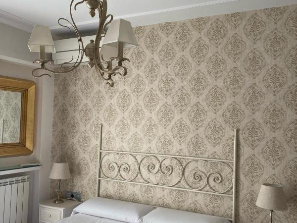 Suite Comares : photo 3 de la chambre chambre double - vue sur alhambra