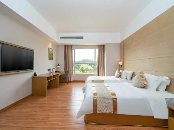 Phoenix Hill Hotel Dongguan - Golf Course Shop : photo 4 de la chambre chambre lits jumeaux deluxe