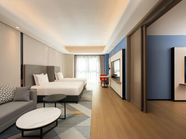 Holiday Inn Express Beijing Conference Center, an IHG Hotel : photo 2 de la chambre 1 king and 2 double standard