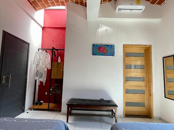 LARIMAR Gallery y Hotel Boutique : photo 8 de la chambre chambre lit king-size standard