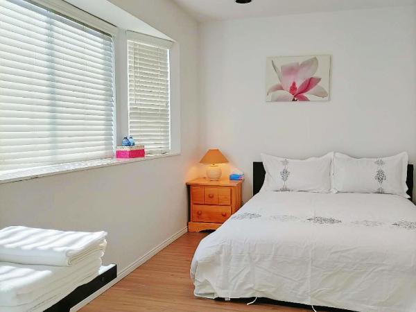 LLT HomeAway : photo 3 de la chambre chambre double avec salle de bains privative