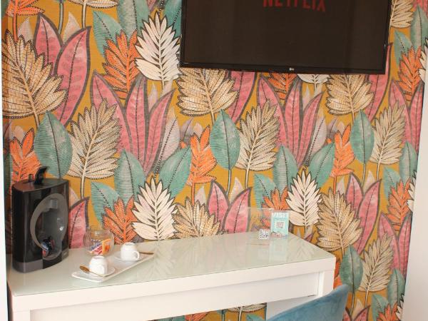 De Gasperi 55 : photo 9 de la chambre chambre double supérieure avec terrasse - vue sur ville