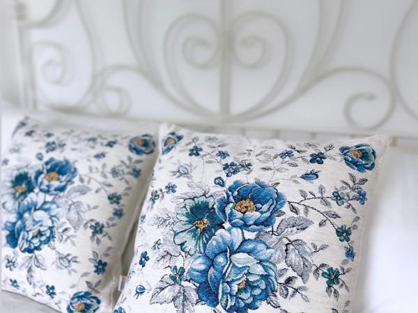 Suite Villa Carolina : photo 5 de la chambre chambre double - vue sur jardin