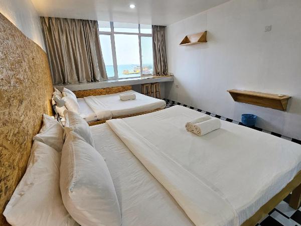 The 60 : photo 7 de la chambre chambre familiale - vue sur mer