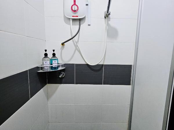 The 60 : photo 8 de la chambre chambre triple deluxe - vue sur mer