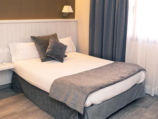 Hotel Coronado : photo 3 de la chambre chambre double ou lits jumeaux