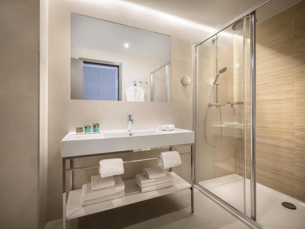 Aminess Khalani Hotel : photo 4 de la chambre  chambre de luxe avec balcon - vue partielle sur mer