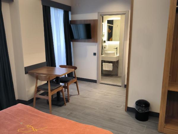 ROİ HOTEL İZMiR : photo 5 de la chambre chambre triple