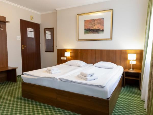 Hit Hotel : photo 1 de la chambre comfort studio with a/c and kitchenette