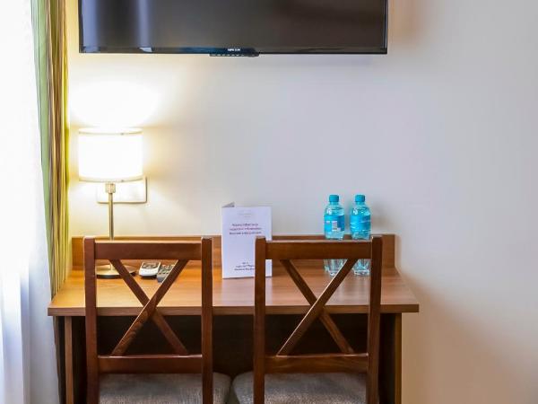 Hit Hotel : photo 5 de la chambre comfort studio with a/c and kitchenette