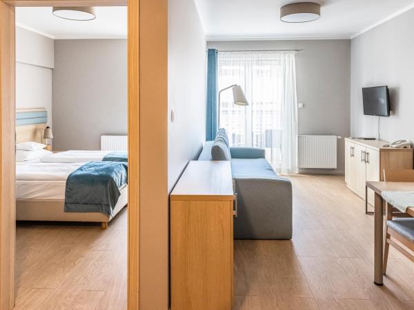 Hotel Cesarskie Ogrody : photo 2 de la chambre delux apartment in resort building