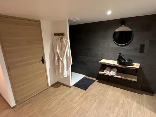 suite l'hallali du cerf : photo 2 de la chambre suite avec jacuzzi