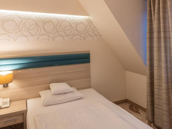 Hotel Cesarskie Ogrody : photo 2 de la chambre single room in residence building