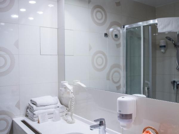 Hotel Cesarskie Ogrody : photo 2 de la chambre superior double room in residence building