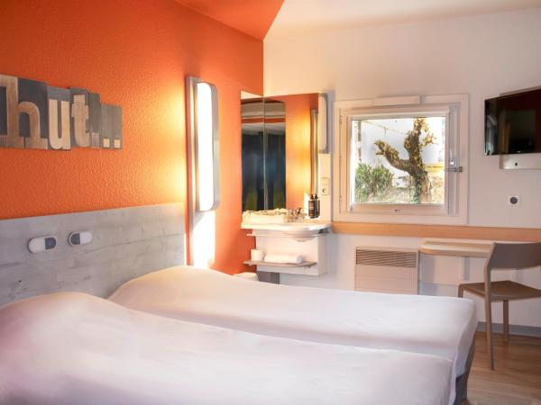 Ibis Budget Fréjus Capitou : photo 1 de la chambre chambre lits jumeaux