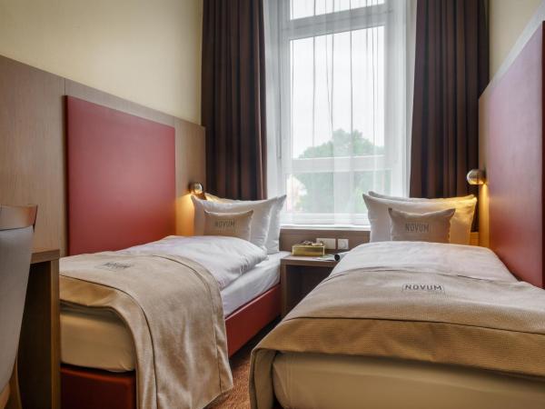 Hotel Norddeutscher Hof : photo 2 de la chambre chambre familiale (5 adultes)