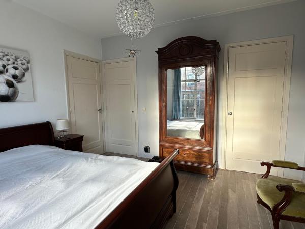 Luxury home in quiet neighbourhood near beach : photo 2 de la chambre chambre double deluxe