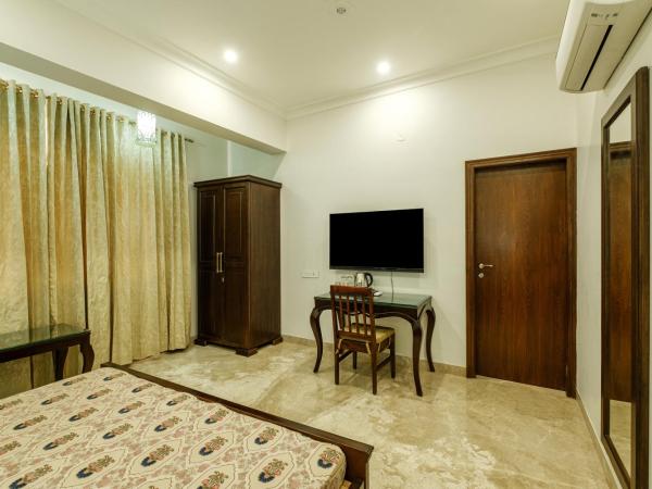 Palm 34 : photo 7 de la chambre chambre lit king-size avec balcon