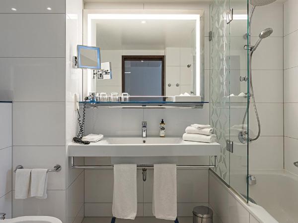 Pestana Berlin Tiergarten : photo 5 de la chambre chambre double de luxe - Étage supérieur