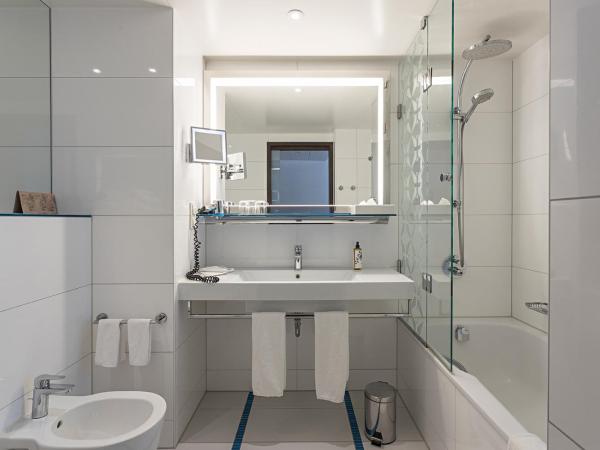 Pestana Berlin Tiergarten : photo 1 de la chambre chambre familiale deluxe (2 adultes + 1 enfant)