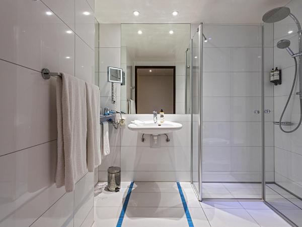 Pestana Berlin Tiergarten : photo 3 de la chambre chambre double ou lits jumeaux deluxe avec balcon