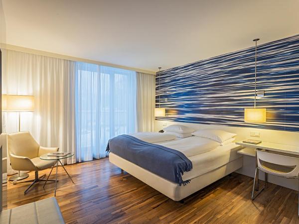 Pestana Berlin Tiergarten : photo 1 de la chambre chambre double ou lits jumeaux deluxe avec balcon