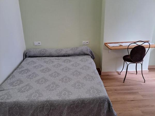 Hotel de Nantes : photo 10 de la chambre chambre double