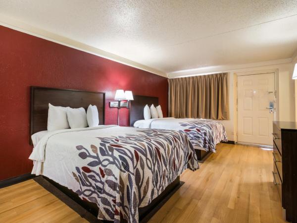Red Roof Inn Dallas - Richardson : photo 1 de la chambre chambre deluxe avec 2 lits doubles - non-fumeurs