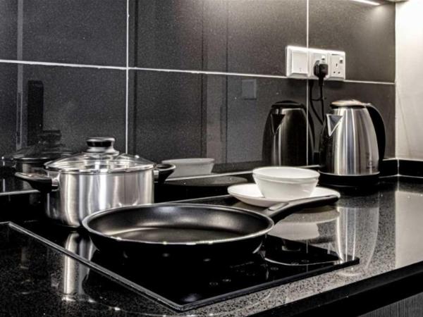 Axon Residence at Pavilion KLCC KL Tower view by KIMIRO : photo 6 de la chambre chambre double ou lits jumeaux deluxe - vue sur ville