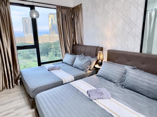 MidValley Southkey Mosaic 6-9pax Netflix-SmartTV70inch : photo 10 de la chambre appartement 2 chambres