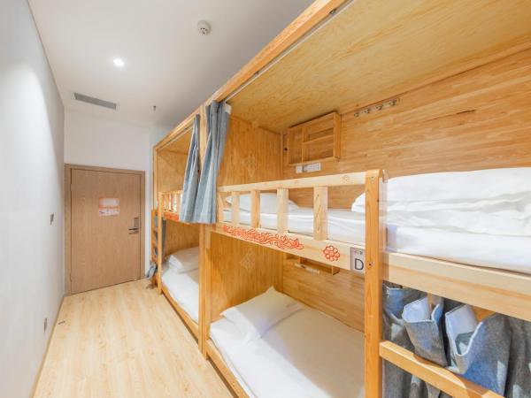 Fangorn Hostel : photo 2 de la chambre lit dans dortoir pour hommes de 4 lits