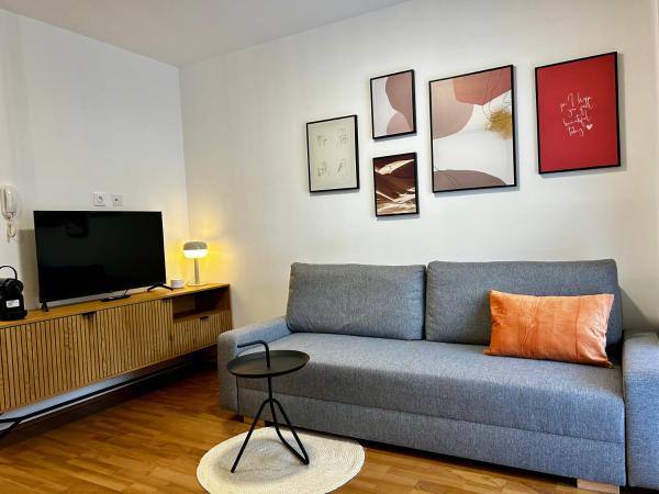 sHome Apartments Graz - Self-Check-in & free parking : photo 9 de la chambre appartement avec terrasse