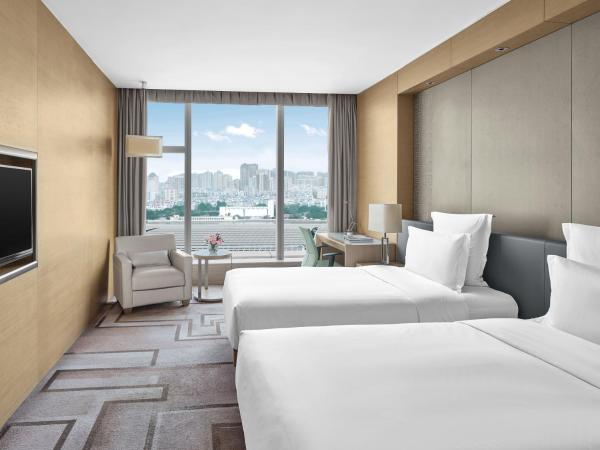 Langham Place Guangzhou - Walking distance to Canton Fair & Overseas Buyers Registration Service : photo 2 de la chambre chambre lits jumeaux supérieure