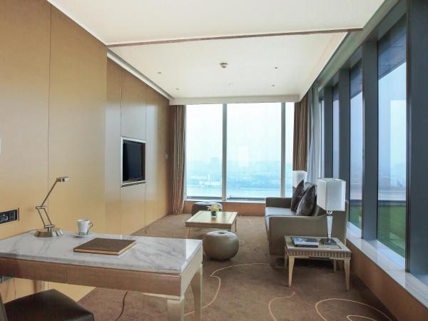 Langham Place Guangzhou - Walking distance to Canton Fair & Overseas Buyers Registration Service : photo 4 de la chambre suite 1 chambre 