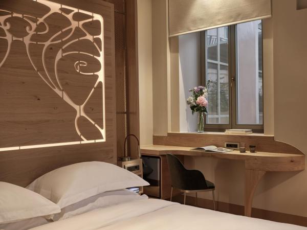 Domus Blanc Boutique Hotel : photo 7 de la chambre suite junior avec bain à remous extérieur