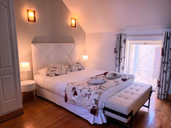 La Villa des Consuls - Gîte de tourisme de charme : photo 2 de la chambre grande chambre double (1er Étage)