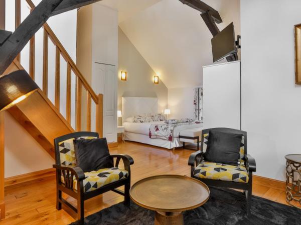 La Villa des Consuls - Gîte de tourisme de charme : photo 1 de la chambre grande chambre double (1er Étage)