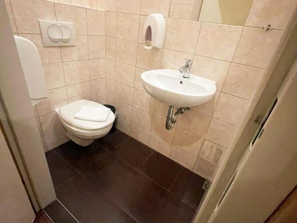 Do Step Inn Home - Hotel & Hostel : photo 2 de la chambre chambre simple