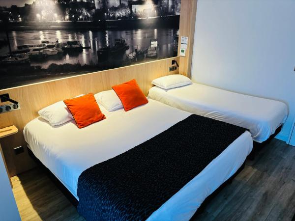 Logis Hôtel Angers Sud : photo 5 de la chambre chambre triple standard