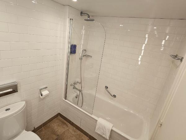 Columbus Hotel Monte-Carlo, Curio Collection by Hilton : photo 6 de la chambre chambre lit queen-size deluxe